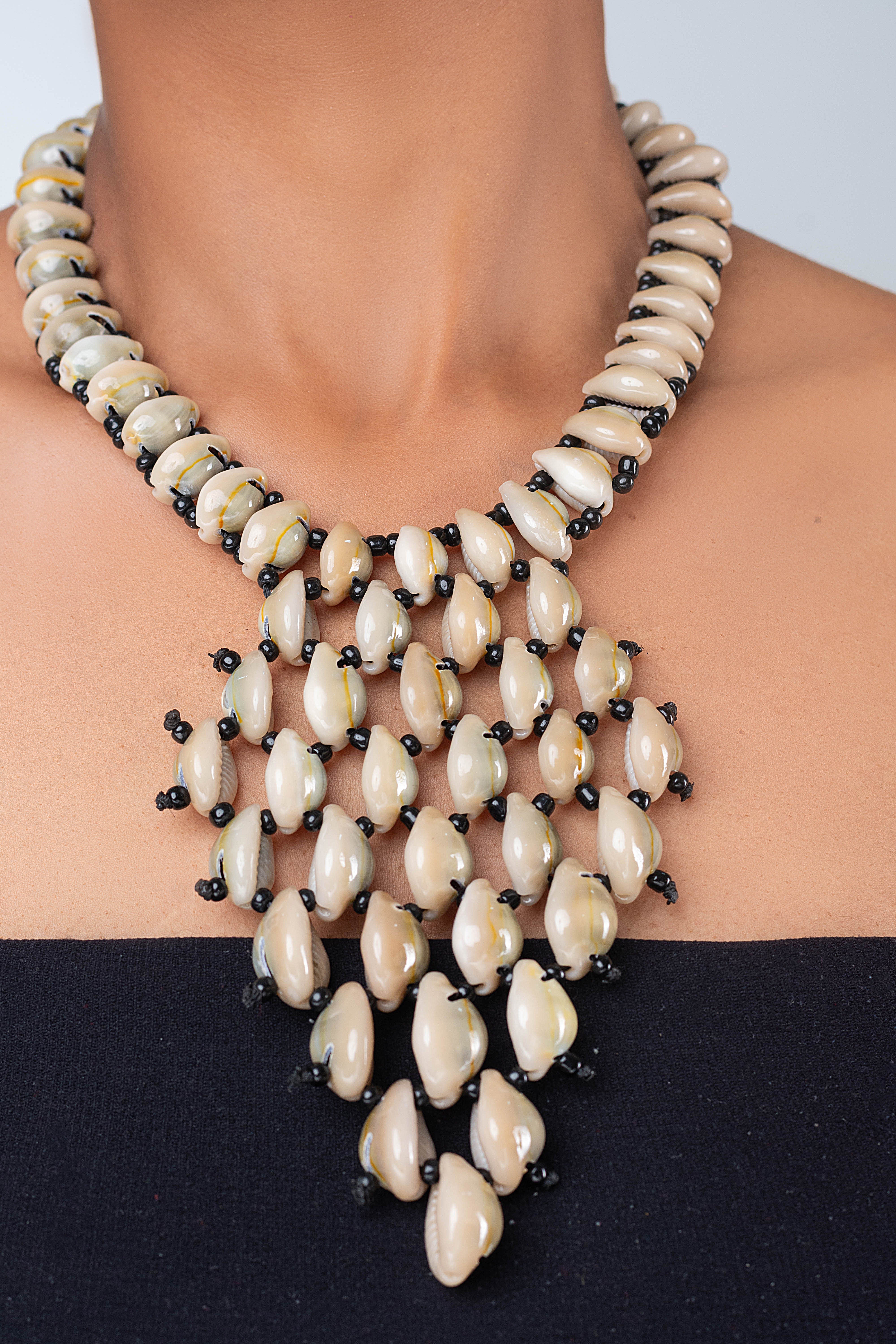 COWRIE SHELL NECKLACE & EARRINGS JEWELRY SET MADE IN KENYA