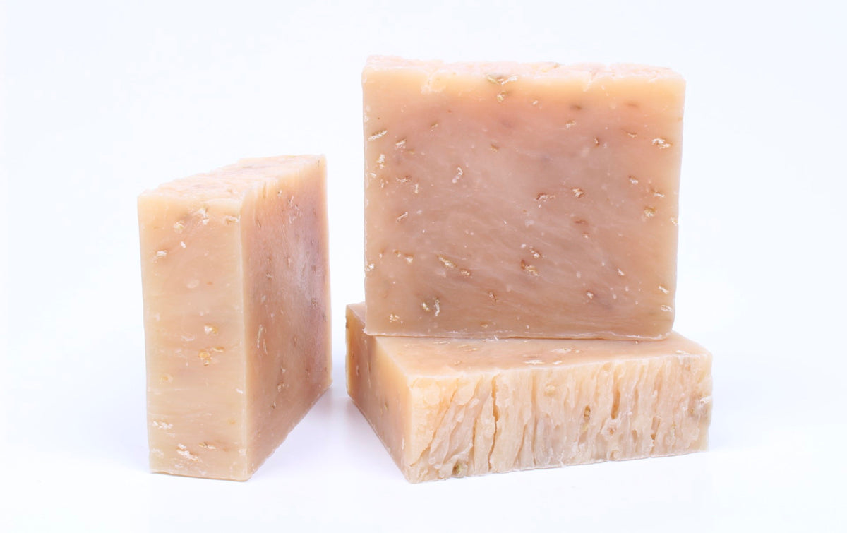 Organic Cold Process Lavender, Oatmeal & Goat's Milk Bar Soap. - Kulcha Kernel